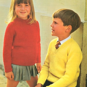 Childrens Classic Plain Crew & V Neck Raglan Sweaters Boys Girls  24-36&quot; DK 8 Ply Light Worsted Knitting Pattern pdf Instant Download