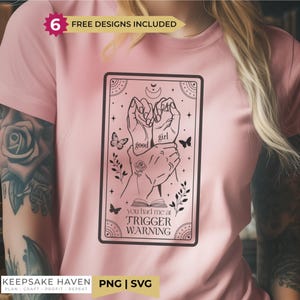 Trigger Warning Smut Dark Romance Witchy Tarot Card SVG PNG, Clipart a sublimazione per maglietta, design per tazza, arte murale stampabile, download digitale