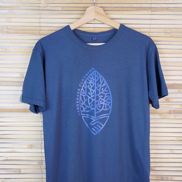 Nachhaltiges & fair produziertes T-Shirt aus Bambusfaser mit Logo, extrem soft und angenehm zu tragen
