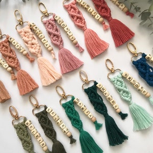 Cadeaux de mariage pour demoiselles d'honneur, Articles pour proposition de demoiselle d'honneur, Cadeaux EVJF pour demoiselles d'honneur, Idées de boîte de demoiselle d'honneur, Porte-clés prénom en macramé