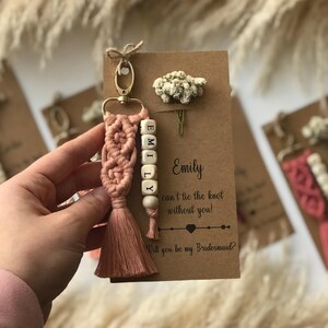 Trauzeugin Geschenk von der Braut, Namen Schlüsselbänder, Junggesellinnenabschied Gefälligkeiten, Schlüsselanhänger mit Gravur, Brautjungfer Geschenke, Danke Brautjungfer Geschenk