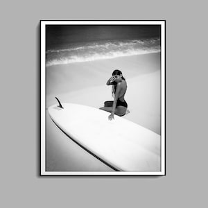 Surfer Girl Wall Art, Black And White, Vintage Surfing Print, Surfboard Poster, Beach House Decor, Summer Poster, Girl Room Decor, Printable