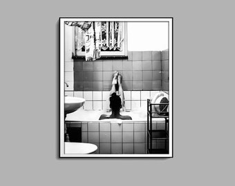 Woman in Bathtub Print, Bathroom Poster, Black and White, Vintage Photo, Printable Bathroom Wall Art, Girls Bathroom Decor, Digital Download