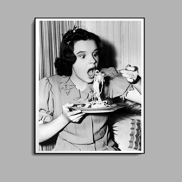 Judy Garland Eating Spaghetti Print, Black and White, Vintage Photography, Pasta Poster, Old Hollywood Decor, Kitchen Wall Art, Retro Poster