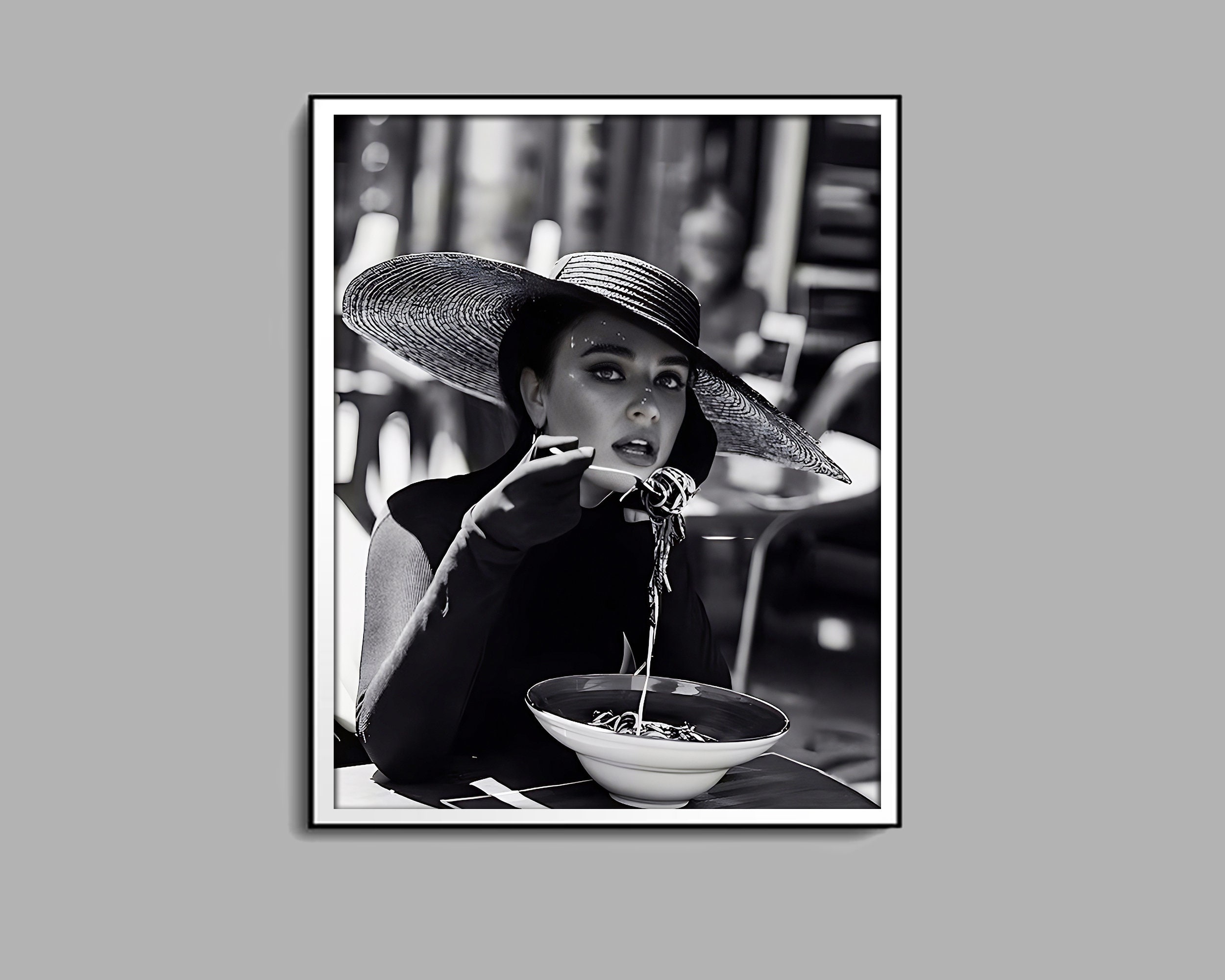 Women Eating Pasta in Italy Print, Black and White, Spaghetti Poster, Vintage Photo, Kitchen Wall Art, Dining Room Decor, Digital Download