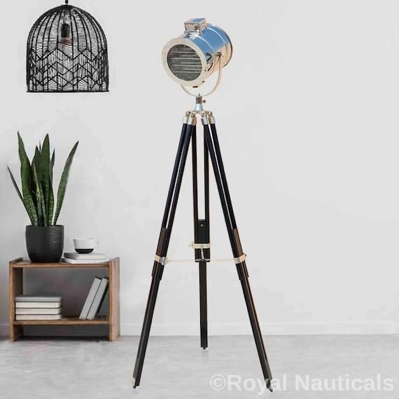 Wooden spot tripod table lamp deals