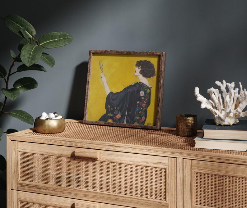 Woman with a Kimono in Profile, Vintage fashion print, Woman portrait painting, Bedroom wall art, Square wall art, Art Nouveau painting. afbeelding 3