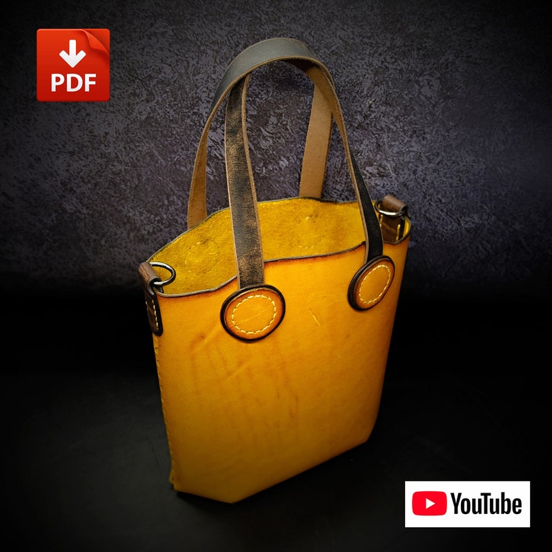 Rooster Print Pattern Leather Tote Bag main image 0