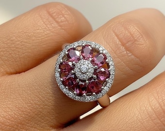 Ronde Rhodoliet Granaatring Statement Ring Elegant Cocktailaccessoire Sierlijk Witgoud Januari Geboortesteen Cadeau Idee Verjaardag