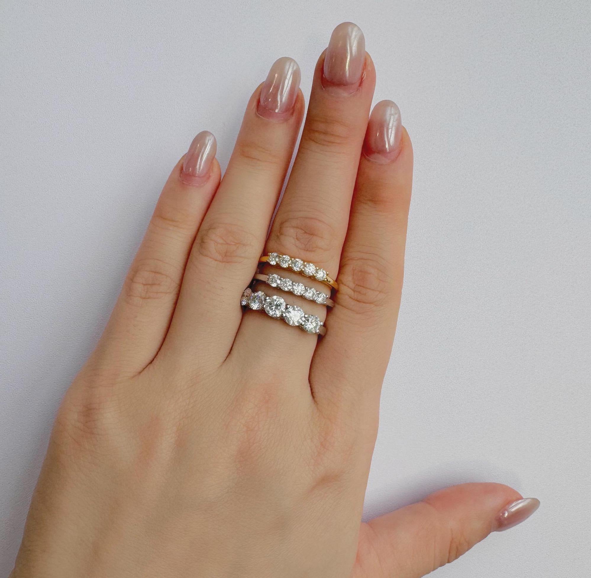5石モアッサナイトリング 18Kゴールドメッキ 婚約指輪 彼女へのギフト