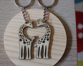 Juego de llaveros de jirafa de madera cortados con láser: un regalo ecológico para animales.