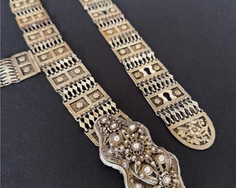 19 世紀初頭のイスラム トルコ オスマン帝国の民族的なシルバー パネル