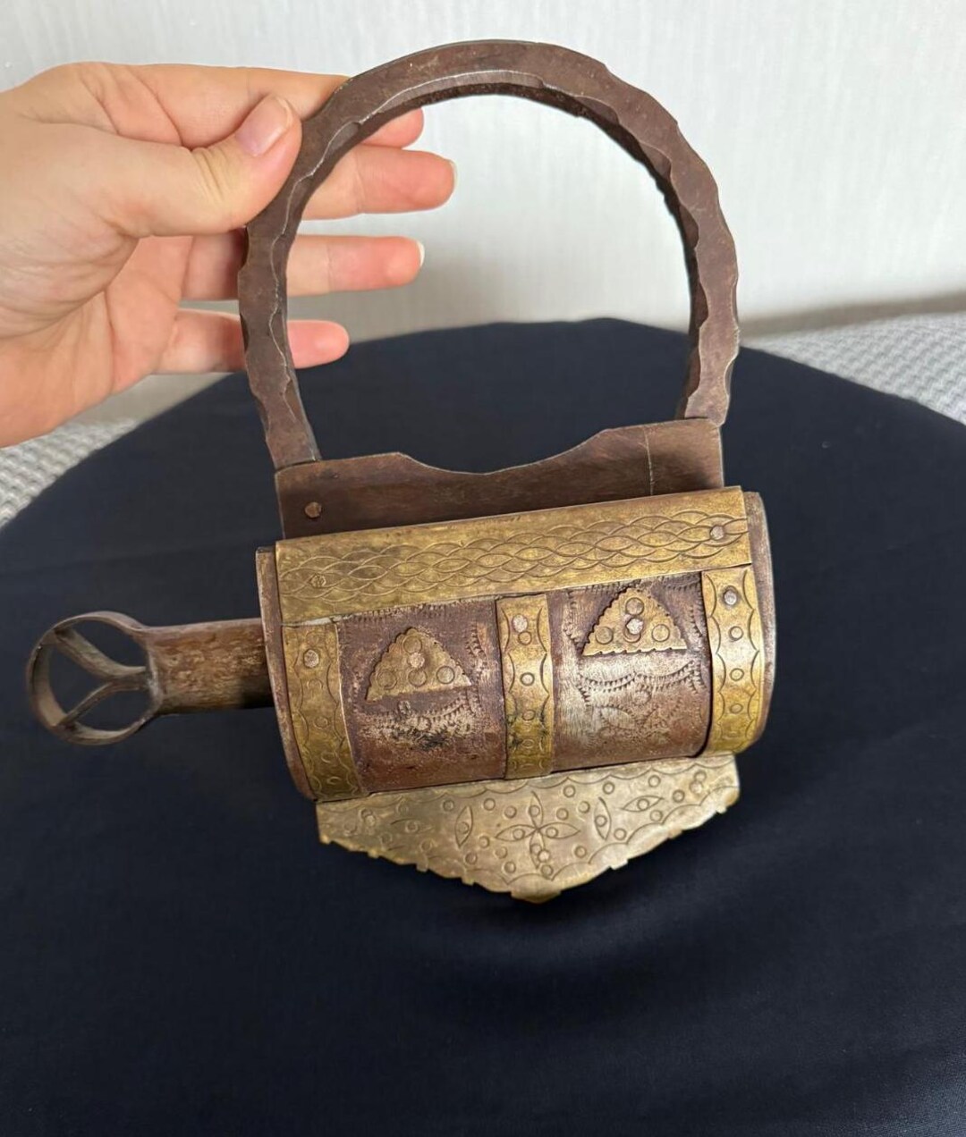古いオスマン帝国時代の南京錠｜アンティーク鍛造鉄製錠と鍵｜手作りで