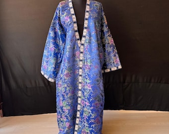 Vintage Uzbek Silk Chapan Kaftan – Hand Embroidered Traditional Kimono / Kaftan – Unisex
