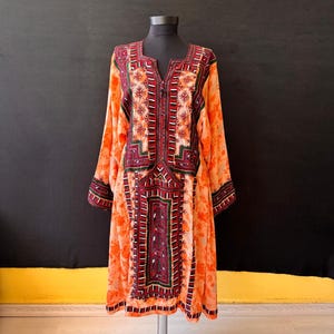 Vestido vintage afegão Kuchi: estilo tribal boho bordado