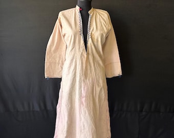 刺繍入りコットンエプロン – アンティークブルガリア民族衣装 - Etsy 日本