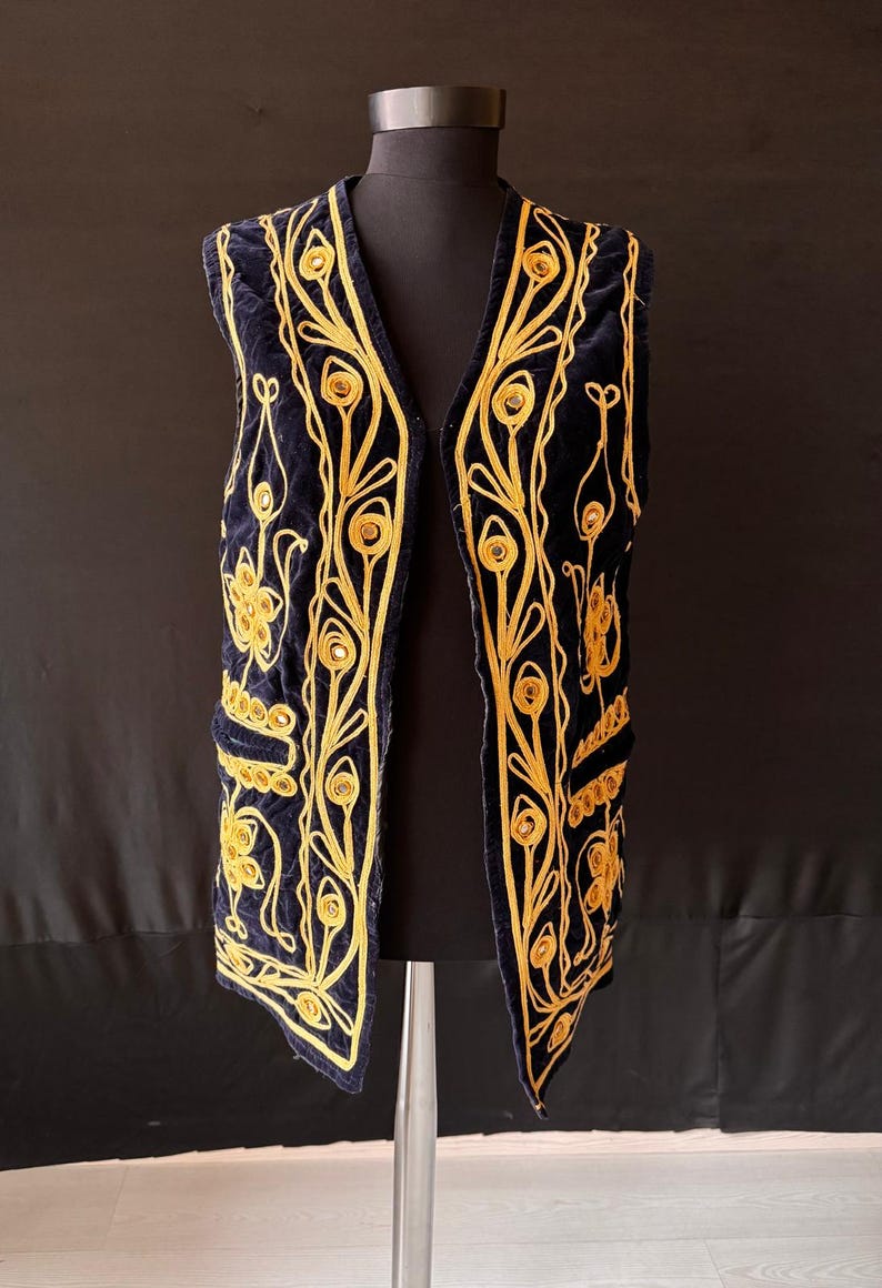 Vintage 1980 Afghan velvet vest - Mirror embroidered vest image 9