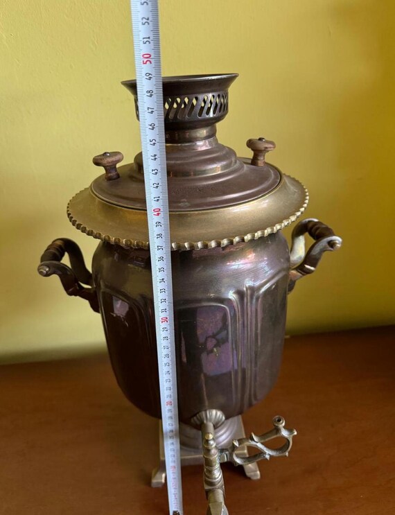 サモワール 装飾的な彫刻 アンティーク 19 世紀 刻印入り 真鍮製 ロシア サモワール - Etsy 日本