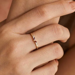 Custom Marquise Birthstone Ring, Minimalist Stackable Ring, Family Gift, Anniversary Gift for Mom, Graduation Gift for Her, Mothers Day Gift