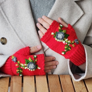 Red Knitted Gloves, Christmas Gift Gloves, Embroidered Gloves, Half Gloves, Fingerless Gloves, Gloves for Fall and Winter, Autumn Accessory