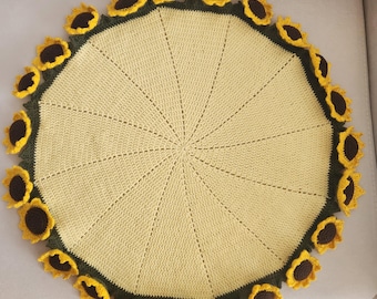 Crochet Sunflower Bouquet: Handmade Floral Arrangement - Mother's Day gift