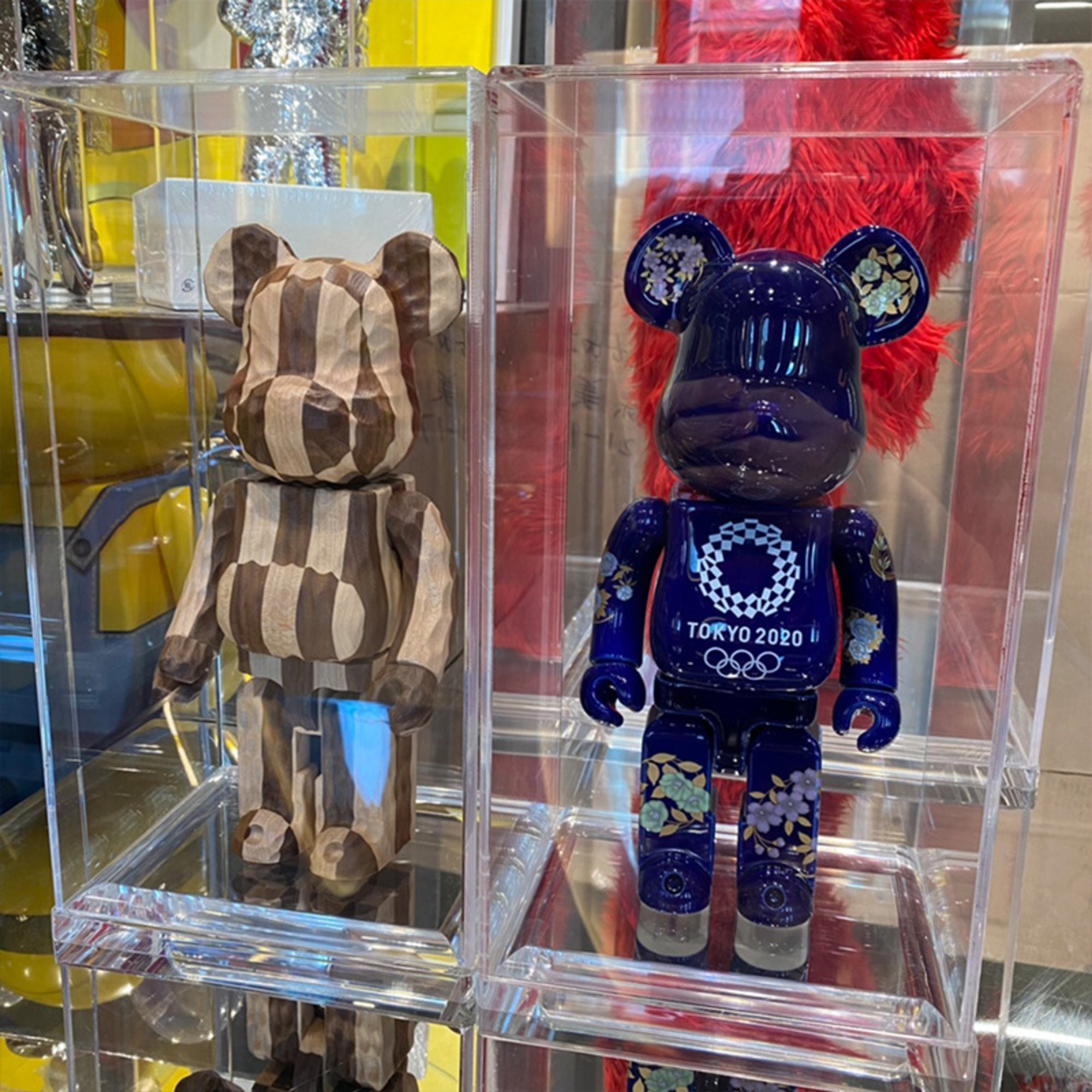 Bearbrick 400% Violence Bear Bear Brick Sculptures Figurines Lipstick  Co-branding Bearbricks Kawaii Room Decor