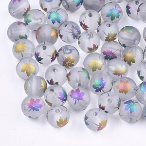 20 Stück Glas Perlen Glasperlen transparent matt/grau Ahornblatt mehrfarbig 7mm (0,14 EUR/1Stk.)
