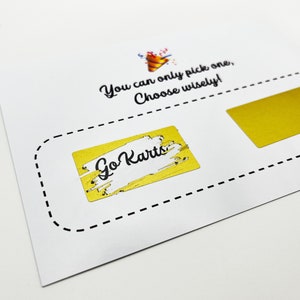 Carte à gratter personnalisable à deux choix sur papier glossy