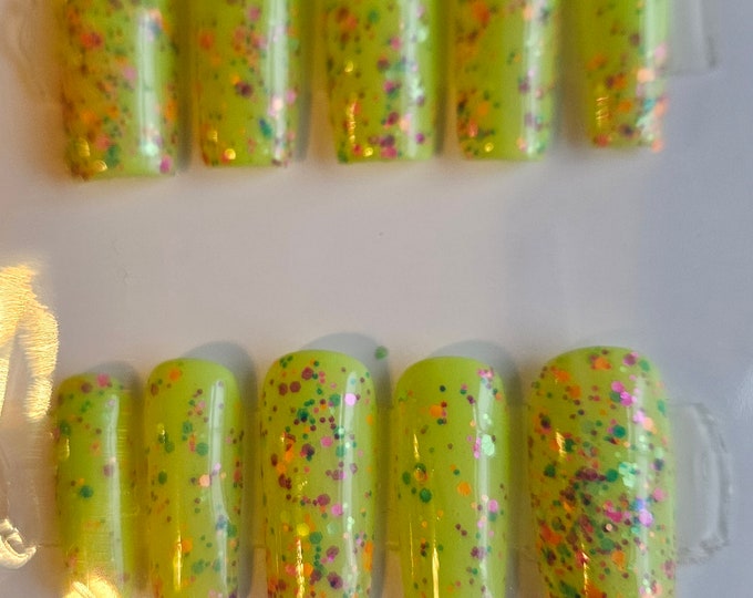 Lime Green Press On Nails Set