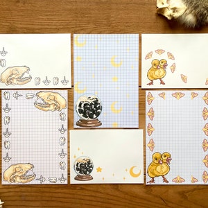 ¡PAQUETE DE 3 ESPECÍMENES HÚMEDOS DE SERPIENTE EXCLUSIVOS! Oddities Stationery A5 Letter Set (GRAPH) - Cute Spooky Goth Curiosities Taxidermy Witchy Themed Paper
