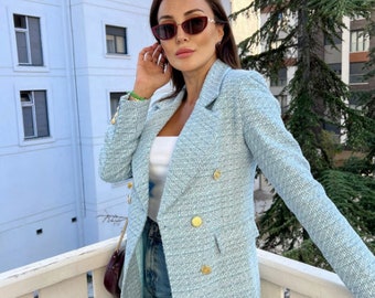 THE SLEEVELESS DOUBLE BREASTED JACKET in BLUE TWEED – Lisa
