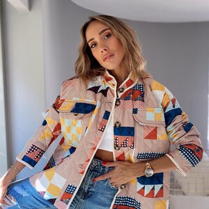 Gesteppte ethnische Jacke Frauen, Gesteppte Patchworkjacke, Kantha-Jacke, Boho-Jacke, Steppmantel, Frühlingsjacke, Kimono-Jacke, Geschenke für Sie Bild 8