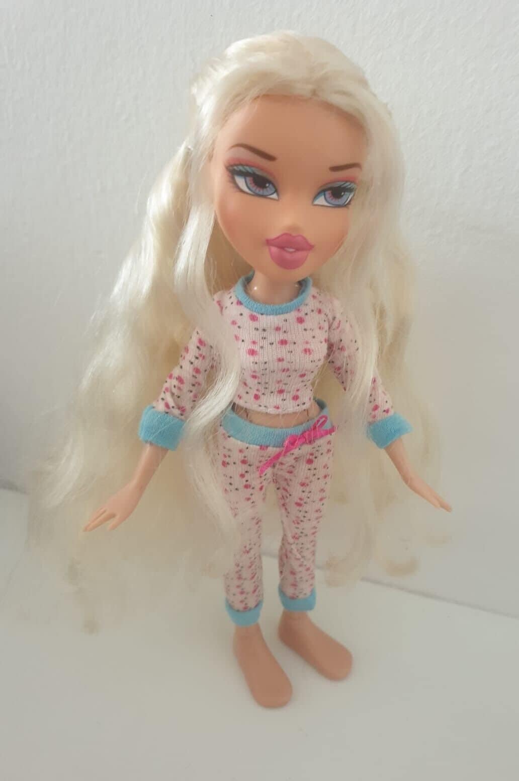 Bratz nighty nite best sale cloe