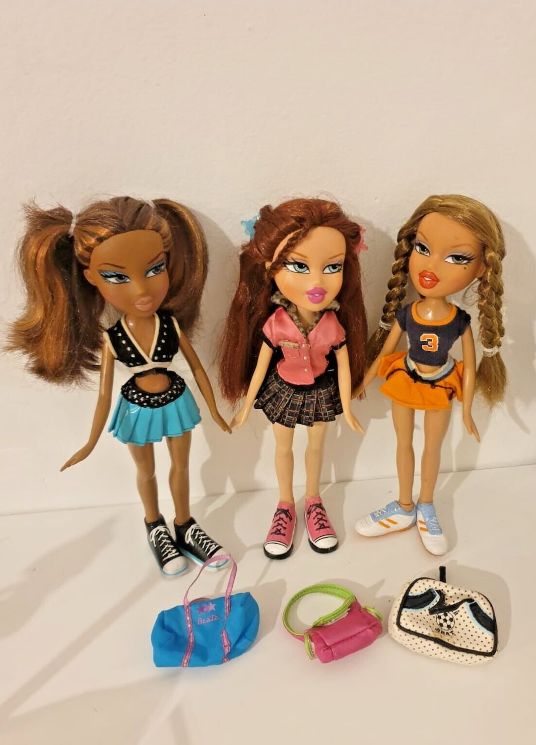 Bratz Play Sportz 3 Dolls Cheerleader Sasha Soccer Yasmin Blazin