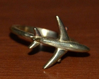 Dunne vliegtuigring• Reisring• Handgemaakte ring• Pilotencadeau• Vliegtuigsieraden• Vliegtuigring• afstudeercadeaus• Messing ring• Reiscadeau