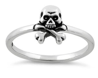 Jolly Roger Skull Ring, Tiny Skull and Crossbones ring, Sterling Silver Jolly Roger, dainty Pirate jewelry, Gift for Him, Gift Ring, Jewelry