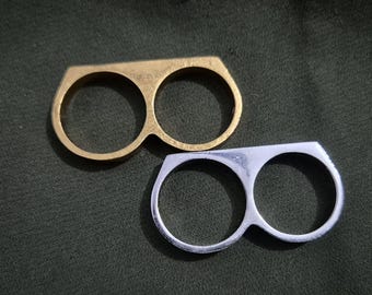 Anillo doble de plata hecho a mano, anillo geométrico llamativo, anillo punk unisex, joyería minimalista gótica única, anillo de latón para dos dedos