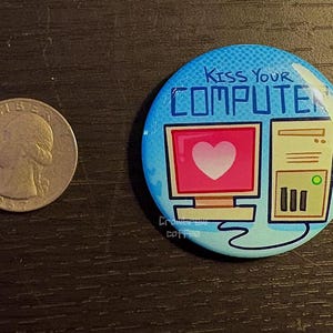 Kiss Your Computer - Objectum/robot Lover 44mm Button Pin/badge - Etsy