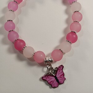 Stretch beaded charm bracelet