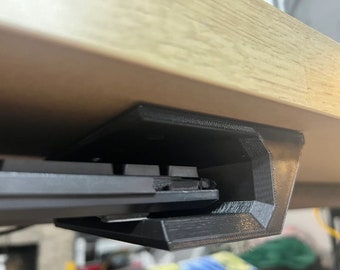 Uchwyt/organizator pod klawiaturę i mysz pod biurkiem — łatwa instalacja