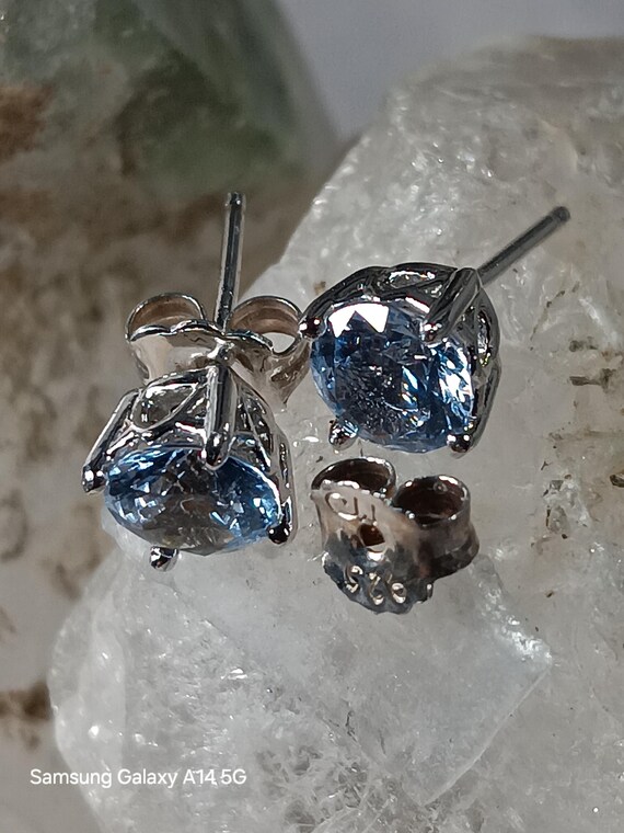 Vintage Sky Blue Topaz 2 Carat Stud Earrings Elegant Mountings