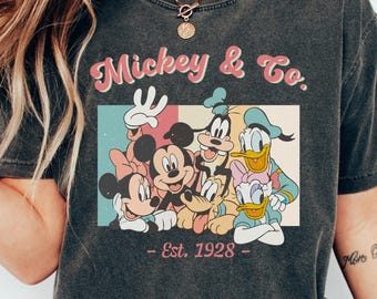T-shirt Mickey et ses amis, chemise Mickey & Co 1928, t-shirt Disneyland, chemises Disneyworld, voyage Disney 2026, chemise Walt Disney, Comfort Colors®