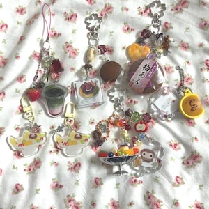 Japanisches Cafe / Bäckerei Trinket verzierter Perlenschlüsselbund, Kawaii Trinket Zubehör, Brot, Parfait, Matcha, Dorayaki