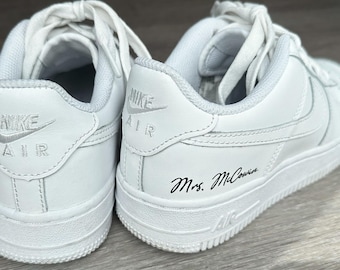 Schuhaufkleber personalisiert | Vinyl Sticker für Schuhe & Sneaker | Wunschtext Aufkleber | JGA Party Hochzeit Deko