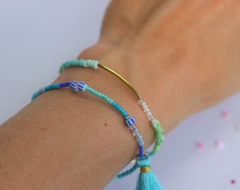 Armband blau, Surferarmband, Perlenarmband zart, Goldarmband 18 Karat, Sommerarmband, Armband Strand, Namensarmband, Armband mit Anhänger