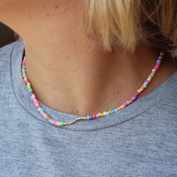 Bunter Perlen Choker, Halskette echt vergoldet, Kette Gold, Kette bunte Perlen, kurze Perlenkette, Halskette mit bunten Perlen, bunte Kette