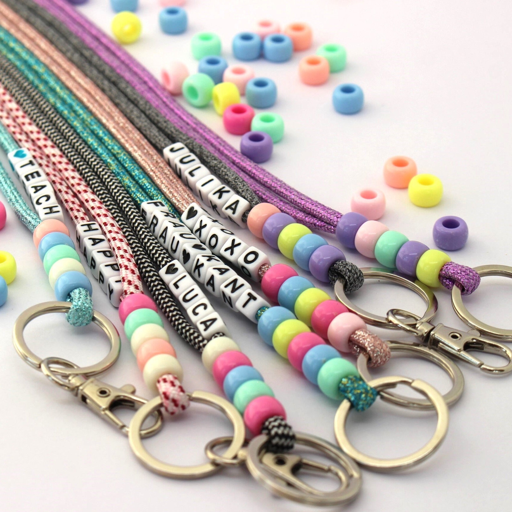 Striefchen® Schlüsselband Mit Namen & Fußball-Motiv – Personalisiert, 55 Cm, Mit Sicherheitsverschluss