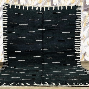 UNIQUE BENIOURAIN RUG, Moroccan Rug, Sheep Wool Rug, Costum Black Rug, Handwoven Rug, Berber Carpet, Plain Black Rug, Bohemian Rug