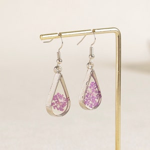 Purple Baby&#39;s Breath Earrings - Pressed Flower Earrings - Dried Baby&#39;s Breath Earrings - Dainty Flower Drop Earrings - Wedding Earrings