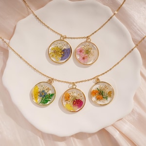 Collar de resina con flores prensadas, collar con el mes de nacimiento, collar con flores naturales, regalo personalizado, regalo para hija, collar para madre, regalo de Navidad.